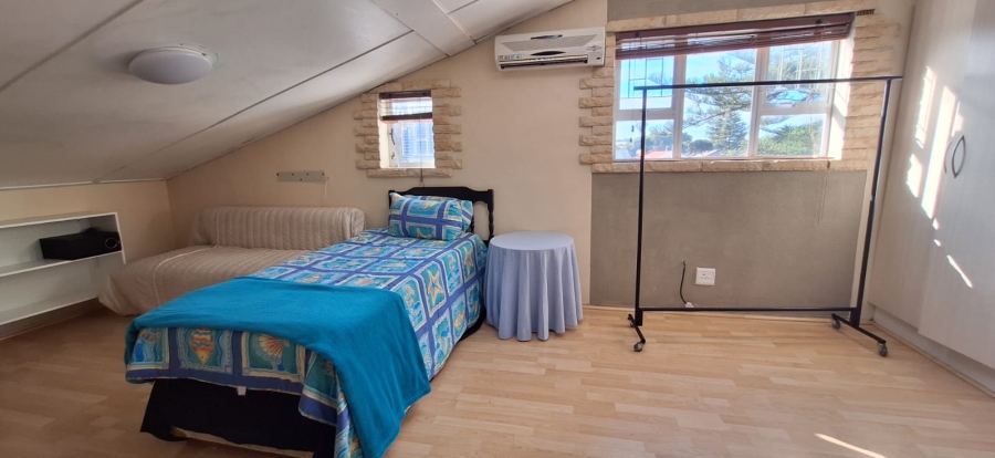 5 Bedroom Property for Sale in Elfindale Western Cape